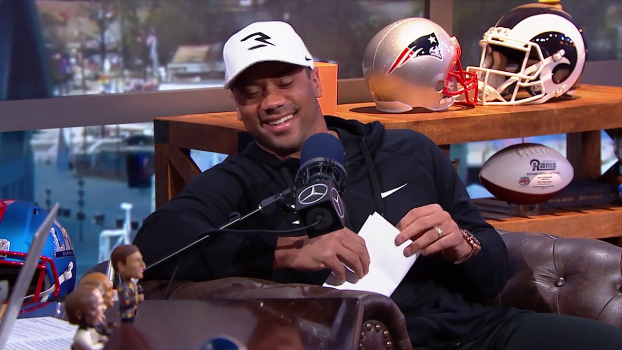 Seahawks' QB Russell Wilson Reads His 