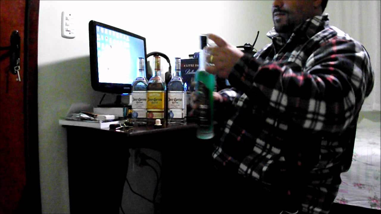 Bebendo Absinto 90% - YouTube
