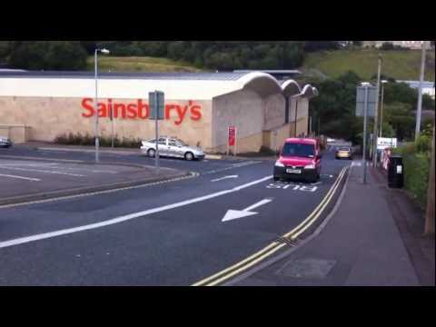 royal-mail-van-ignoring-no-entry-sign---wade-street,-halifax