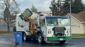 Pete 520 Split Labrie Automizer - Sonoma County Resource Recovery