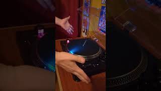 Nuevo Juguetito (Lp120x USB Audio technica).  Parlantes Edifier.