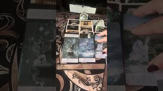 Air signs dealing w Airsigns #tarot #whatscomingupinlovelife #tarotreading #horescope #love 