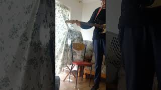 AC/DC - Rock And Roll Ain't Noise Pollution #lefthanded #guitar #acdccover #angusyoung #rocknroll