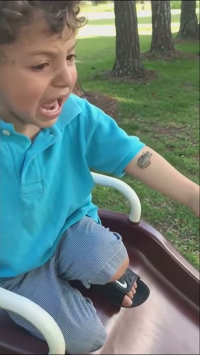 Хаха детка до и после операции Frog jumps in kids face 