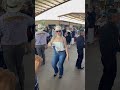 que me falte todo menos la cumbia. en la pulga de alamo