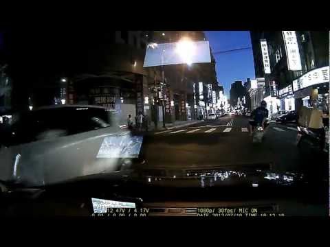 新莊復興路與民樂街口機車擦撞(1:15)_CR 300HD 1080P_完整