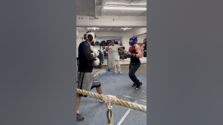 BAKI 12 EME ROUND AVEC UN BOXEUR PRO BAYSANGUR CHAMSOUDINOV