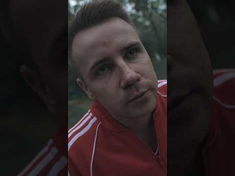 ЗА ТО ЧТО УПАЛА С ТУРНИКА БЫЛА ПРИВЯЗАНА СКОТЧЕМ К СТОЛБУ #shorts