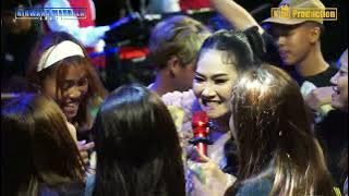 DJ TUNJUKAN PESONAMU SUSY ARZETTY SHOW NMS PESTA LAUT/NADRAN DESA WARUDUWUR