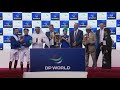 ドバイターフ2022　パンサラッサ＆ロードノース同着！　【抱き合うデットーリと吉田豊】