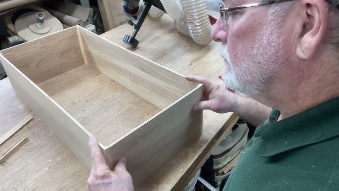 How to Make a Simple Wooden Box on a Table Saw 