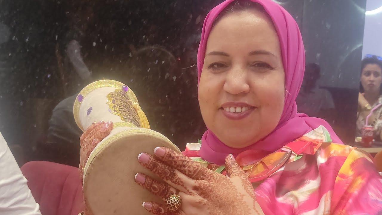 وآخير شوفو حناء لي دارت على غافلا