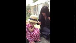 Loreen meets her little fan part 1