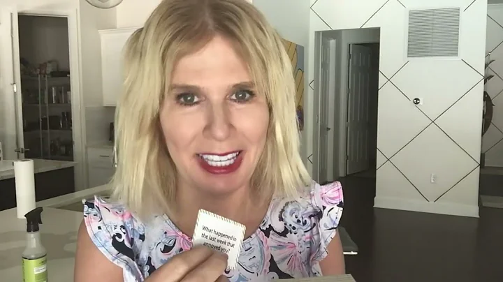 Unboxing and trying Conversation Starter Cards for Friends