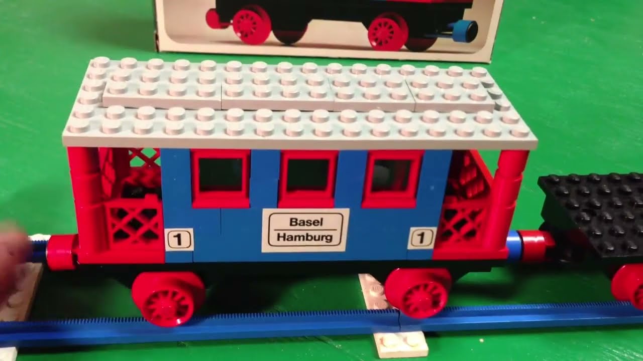 LEGO Train 131 Passenger Coach from 1972 -vintage set review