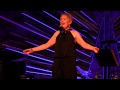 Liz Callaway sings "The Music and the Mirror" from A Chorus Line