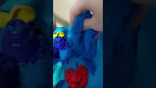 Kinetic Sand, Sandbox Set Kids Toy with 1lb All Natural Blue and 3 Molds, Sensory