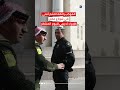 الموكب الأحمر يجول عمان استعداد ا لزفاف الأمير حسين