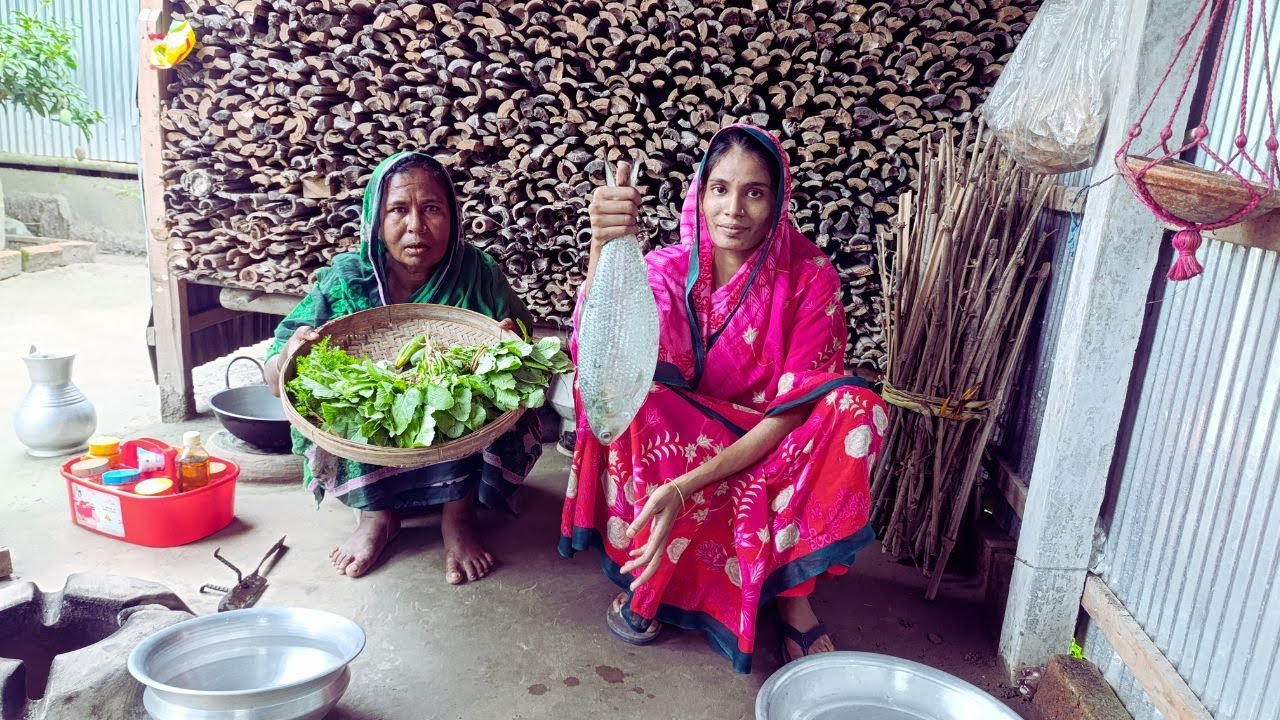 কাচা কলা দিয়ে ইলিশ মাছ রান্না । Lr poribar