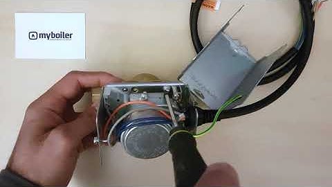 How to remove a Honeywell type 2 port Zone Valve head