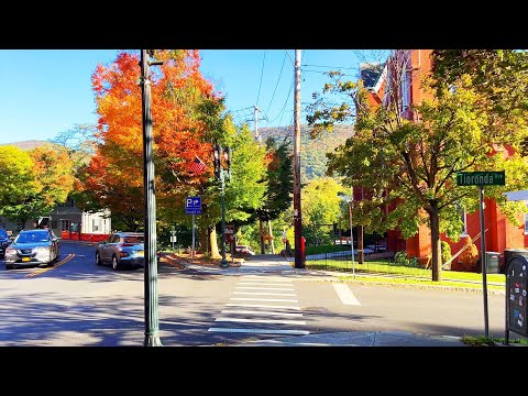 Walking Beacon, NY : Main Street in October 2022