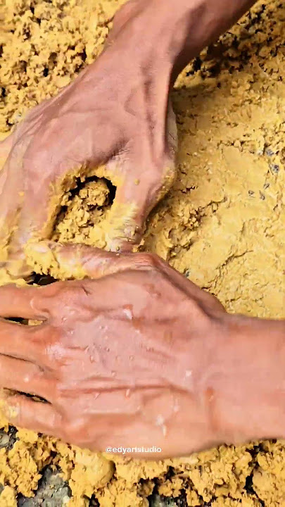 Berpetualang dan membuat mainan jadul dari tanah liat