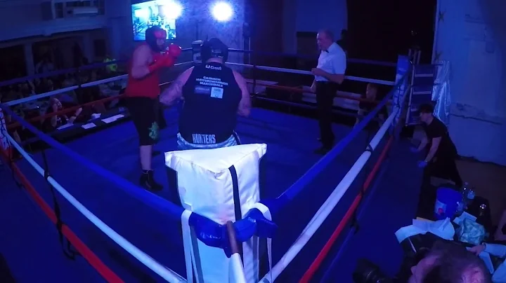 Kettering | Ultra White Collar Boxing | Matt Thoma...