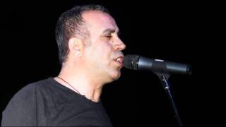 Haluk Levent - Deliler chords