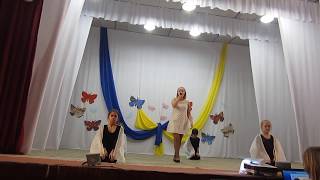 Юлия Николаева и танцевальный коллектив 3 класса &quot;Белые ангелы&quot;