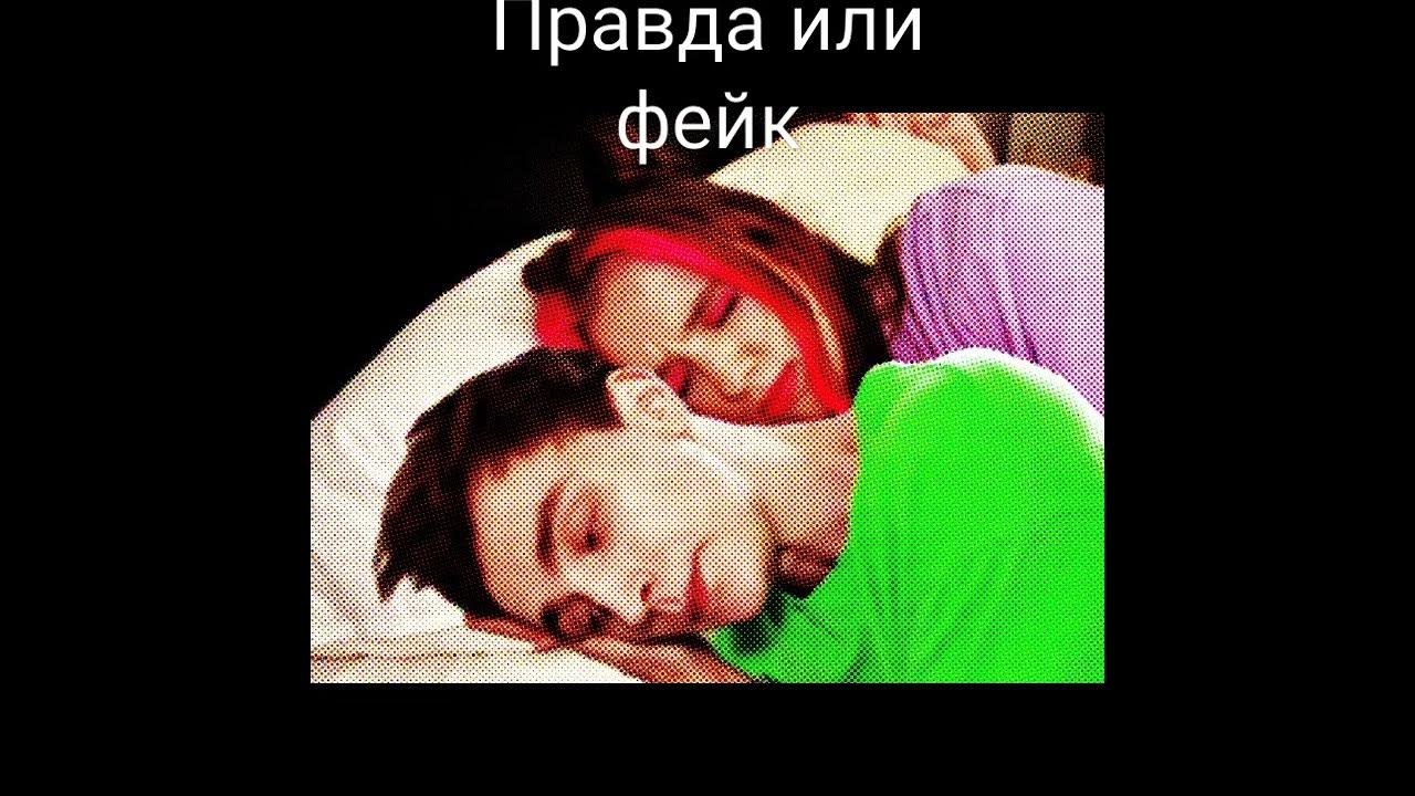 Фото где марк и риви целуются