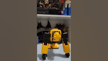 Bumblebee Transforms.... NOT! #bumblebee #robosen #transformers