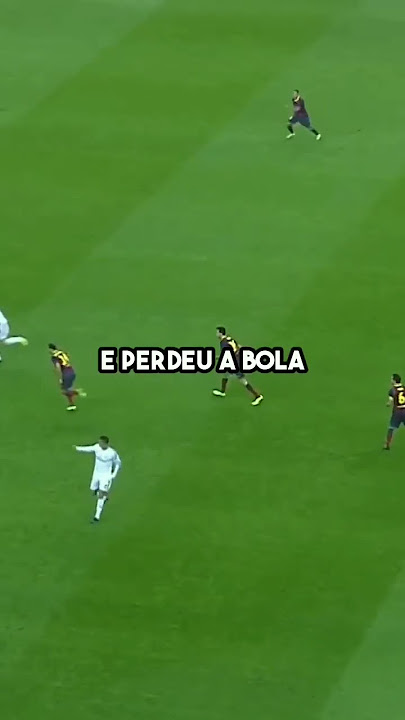 Desenhos Do Futebol - Era para ser um jogo amigável mas Di Maria levou pelo  lado pessoal e deu um cabrito🐐 no Cristiano Ronaldo 😂 O jogo terminou  Benfica 4-1 Al Nassr