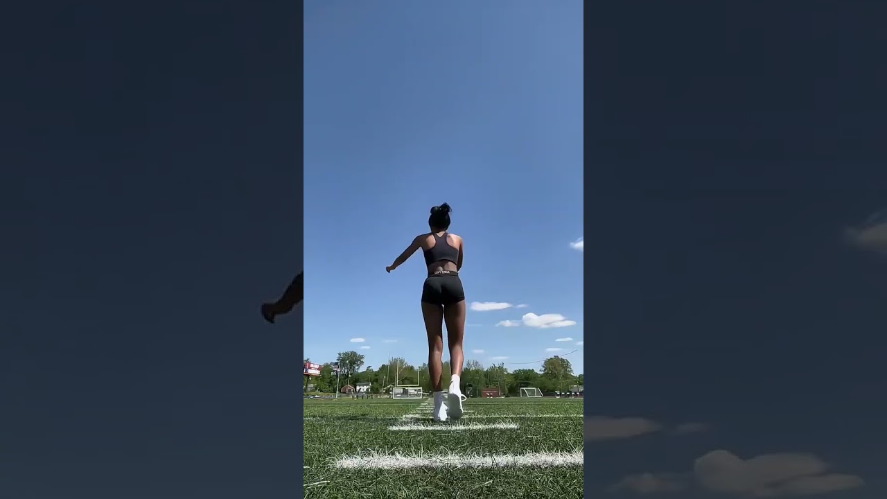 BAXINIER cheerleading shoes grow with young and beautiful girls 