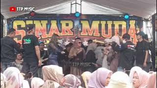 ADE ASTRID X SINAR MUDA - ASIH SALIWAT LIVE AT CIBOBOKO