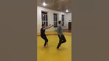 ПРИЗЫВ ШАЙТАНА! (ВНИМАТЕЛЬНО СМОТРЕТЬ В ОКНО)