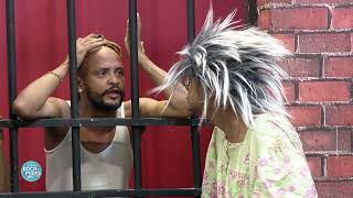 Conversación entre los presos y el policía | Boca de Piano es un Show