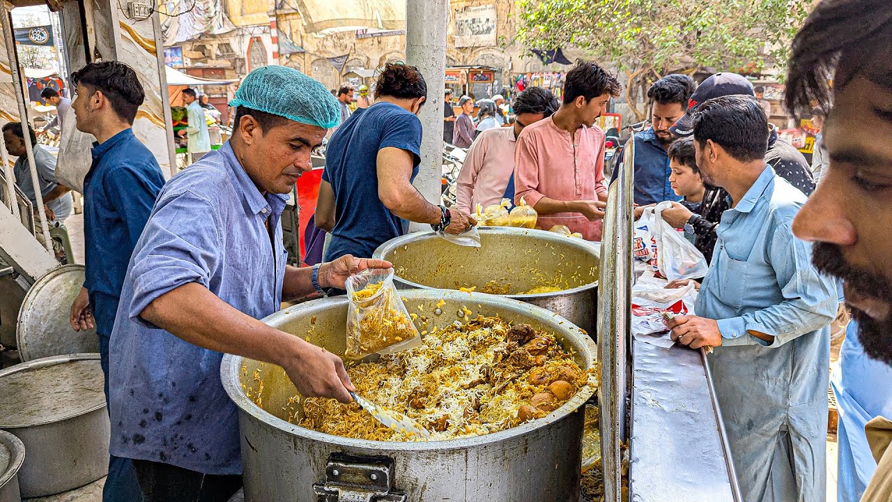 Non-Stop Biryani Rush at Al-Rehman | Karachi’s ULTIMATE Chicken Biryani | Street Food Pakistan