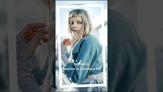 "Aurora Aksnes: La Voz Mágica de Noruega que Conquistó al Mundo 🌍✨"| StarSpill.............