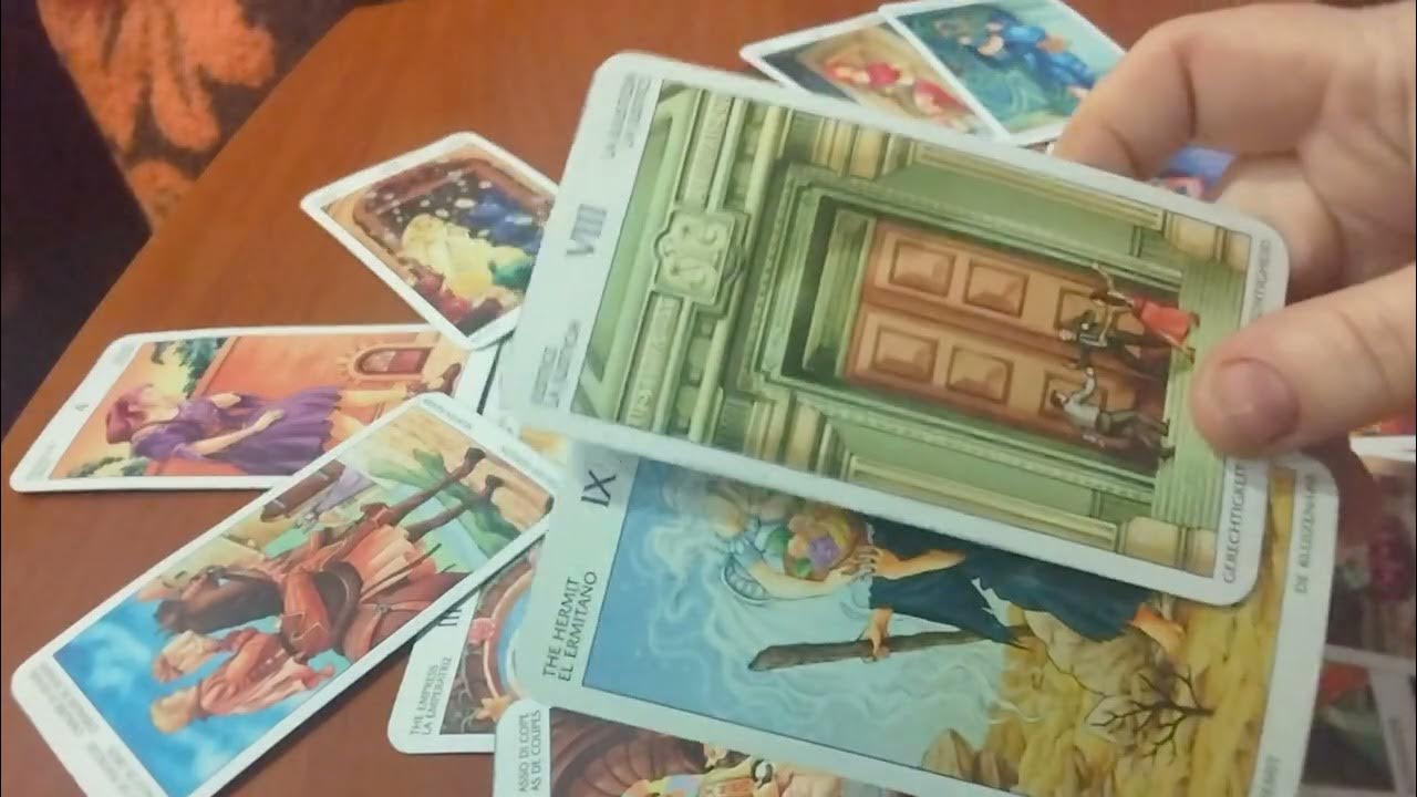 Меткий таролог последний выпуск 2024. Елена голд таро новый расклад 2022г. Погадать на картах. Меткий таролог последний выпуск 2024. Девочка таролог.