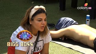 Bigg Boss S14 | बिग बॉस S14 | Rakhi Breaks Down In Tears For Abhinav Image