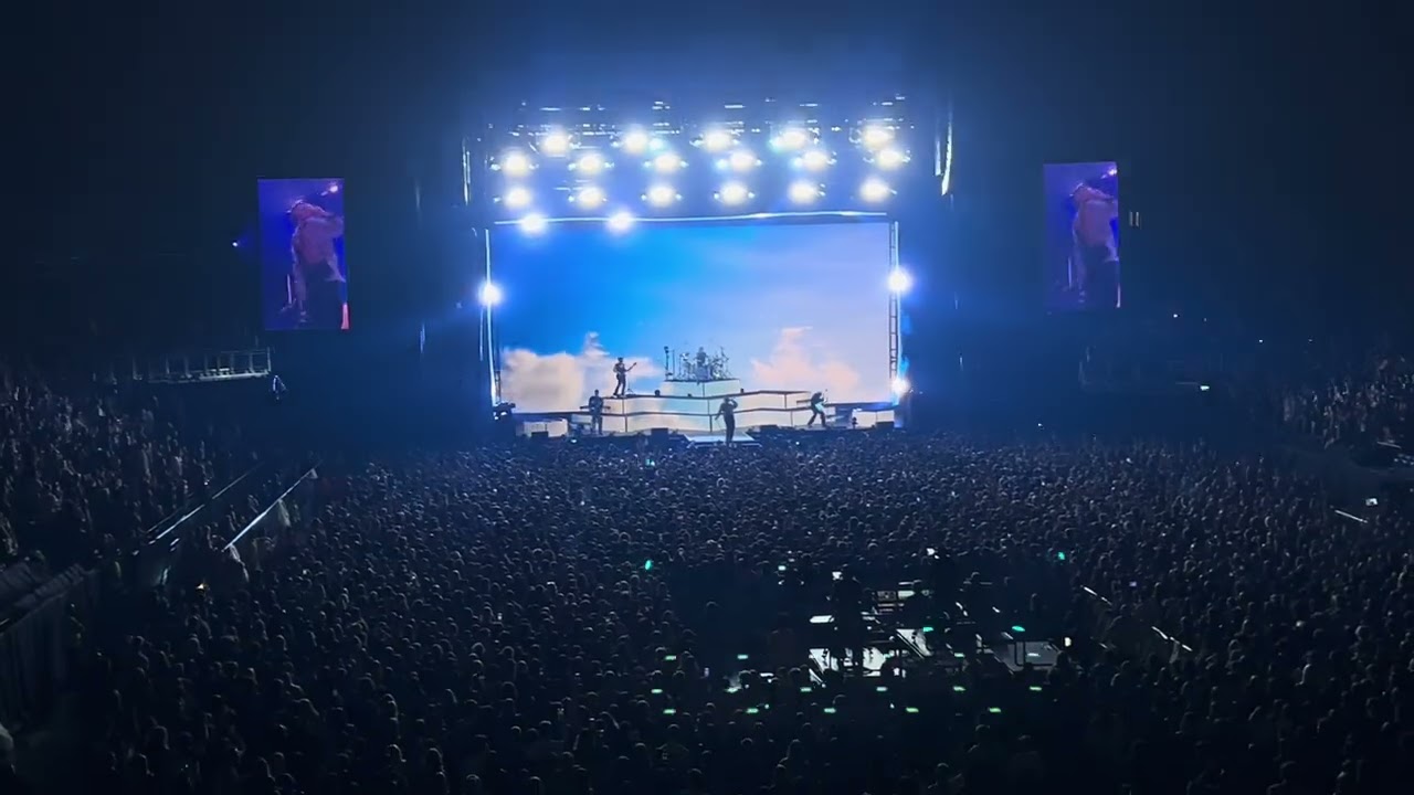 BEAUTY IN DEATH - Chase Atlantic (04/05/25)