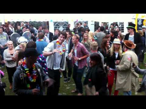 Pim kong vs Skip @ Fool moon party 2011 Kerkrade (...