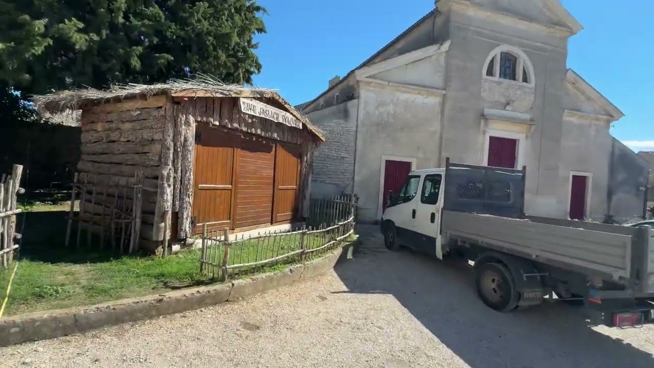 Chorwacja Istria -Sveti Lovreč stare ruiny i miasto