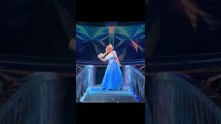 Elsa Performs Let It Go - Disneyland’s Frozen: Live at the Hyperion #Shorts