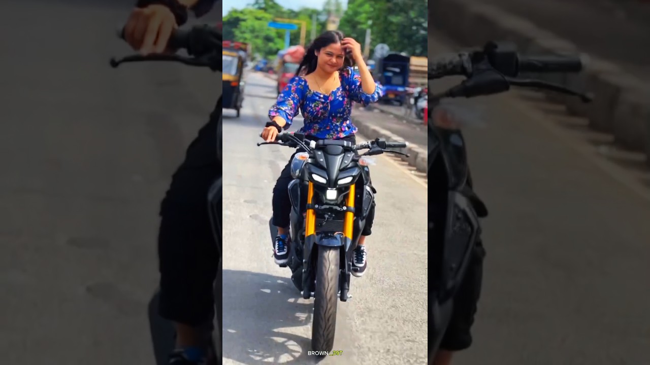Girl hyper riding  mt15  💜💜⚡ #shorts #mt15 #viral  #ytshorts #viralshorts #trending