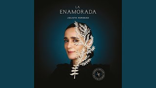 Video thumbnail of "Julieta Venegas - Mis Muertos"