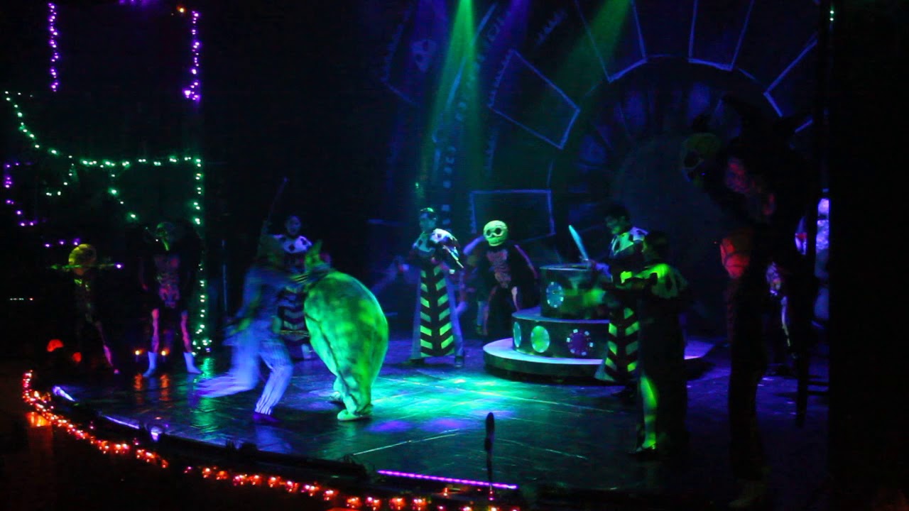 UGUI BUGUI MUSICAL ARTISTICA EL EXTRAÑO MUNDO DE JACK - YouTube