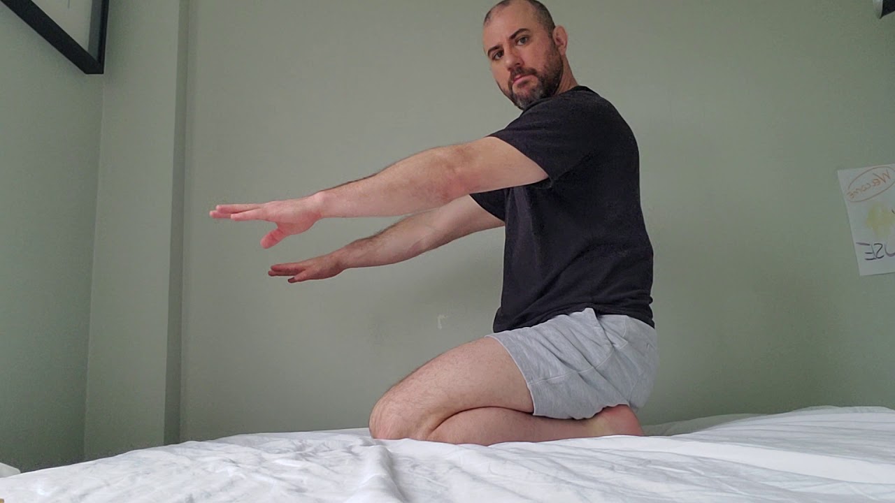 Morning Movement: 90+ degrees of scapular control - YouTube