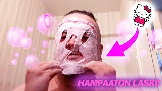 Hampaaton Läski Testaa Hello Kitty -Naamaria Meni Pieleen