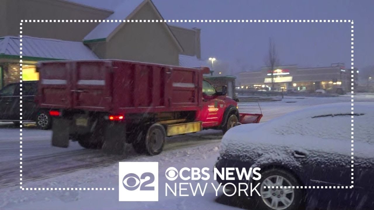 Snow creates slick road conditions in Morris County, New Jersey - YouTube